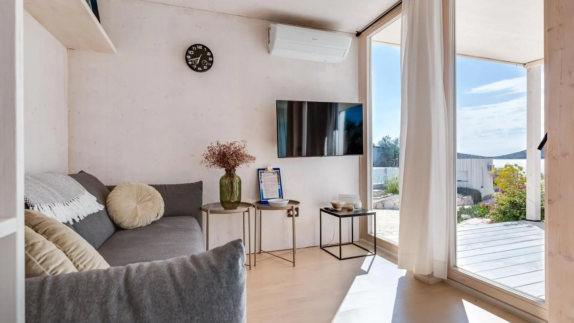 Sunshine Villa Buqez Drage